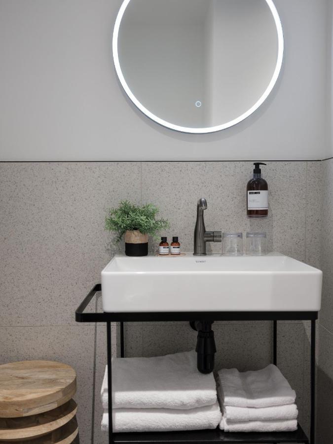 Appartements Crebillon - Maisons Du Monde Hotel & Suites Нант Экстерьер фото