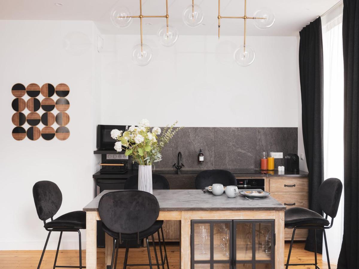 Appartements Crebillon - Maisons Du Monde Hotel & Suites Нант Экстерьер фото